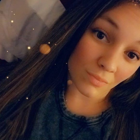 Meet your Posher, Amanda - Picture 1 of 1